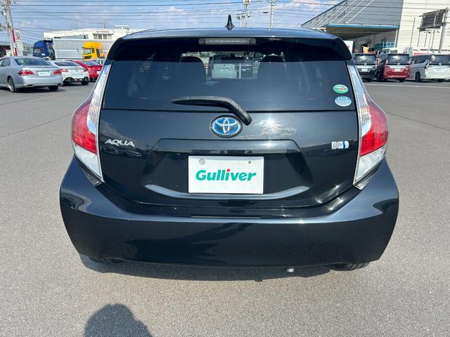 アクア G 純正ナビ バックカメラ ビルトインETC クルーズコントロール 横滑り防止装置 D/N席シートヒーター プッシュスタート スマートキー 純正フロアマット 電動格納ミラー(54枚目)