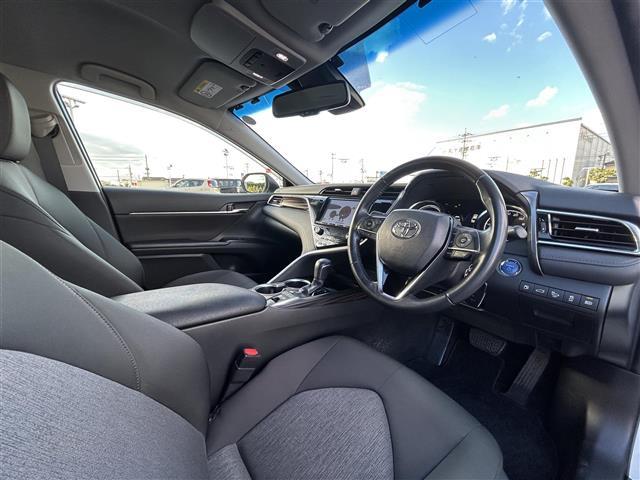 カムリ G ワンオーナー 禁煙車 純正9インチナビ バックカメラ BSM フルセグTV Bluetooth ETC2.0 パワーシート 衝突軽減 レーンアシスト レーダクルコン LEDライト 取説 保証書(26枚目)