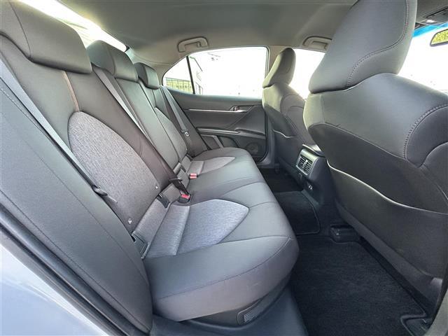 カムリ G ワンオーナー 禁煙車 純正9インチナビ バックカメラ BSM フルセグTV Bluetooth ETC2.0 パワーシート 衝突軽減 レーンアシスト レーダクルコン LEDライト 取説 保証書(30枚目)