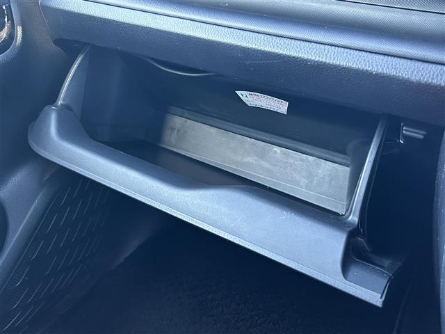 ヴォクシー ZS 煌II 純正10インチナビ バックカメラ 両側パワスラ ETC ドラレコ トヨタセーフティセンス クルーズコントロール 衝突軽減 オートマチックハイビーム 純正16インチAW USB入力端子 社外フロアマット(22枚目)