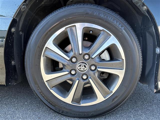 ヴォクシー ZS 煌II 純正10インチナビ バックカメラ 両側パワスラ ETC ドラレコ トヨタセーフティセンス クルーズコントロール 衝突軽減 オートマチックハイビーム 純正16インチAW USB入力端子 社外フロアマット(41枚目)