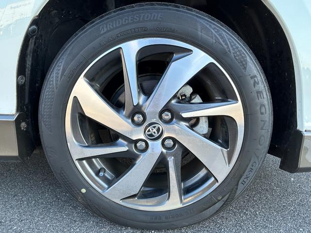 アクア X-アーバン 純正ナビ バックカメラ フルセグTV ビルトインETC Bluetooth 横滑り防止装置 アイドリングストップ オートライト プッシュスタート スマートキー 電動格納ミラー ヘッドライトレベライザー(17枚目)