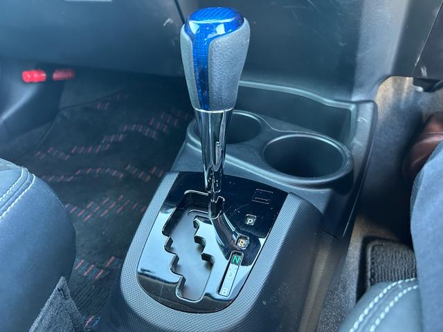 アクア X-アーバン 純正ナビ バックカメラ フルセグTV ビルトインETC Bluetooth 横滑り防止装置 アイドリングストップ オートライト プッシュスタート スマートキー 電動格納ミラー ヘッドライトレベライザー(26枚目)