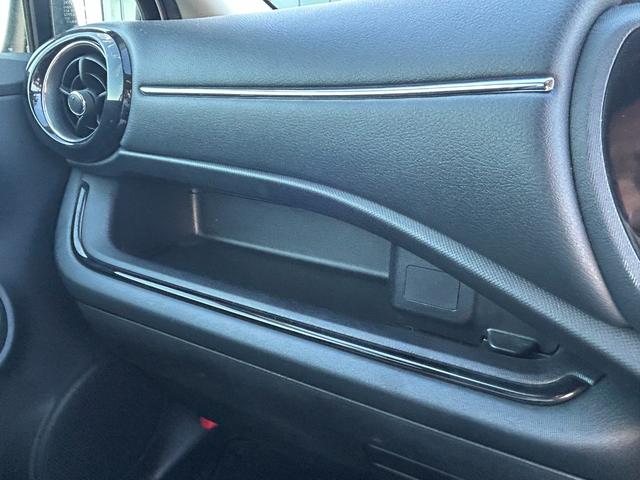 アクア X-アーバン 純正ナビ バックカメラ フルセグTV ビルトインETC Bluetooth 横滑り防止装置 アイドリングストップ オートライト プッシュスタート スマートキー 電動格納ミラー ヘッドライトレベライザー(34枚目)