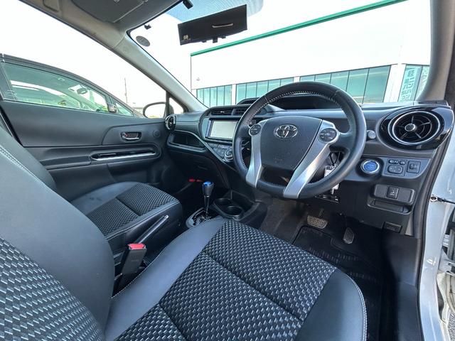 アクア X-アーバン 純正ナビ バックカメラ フルセグTV ビルトインETC Bluetooth 横滑り防止装置 アイドリングストップ オートライト プッシュスタート スマートキー 電動格納ミラー ヘッドライトレベライザー(36枚目)