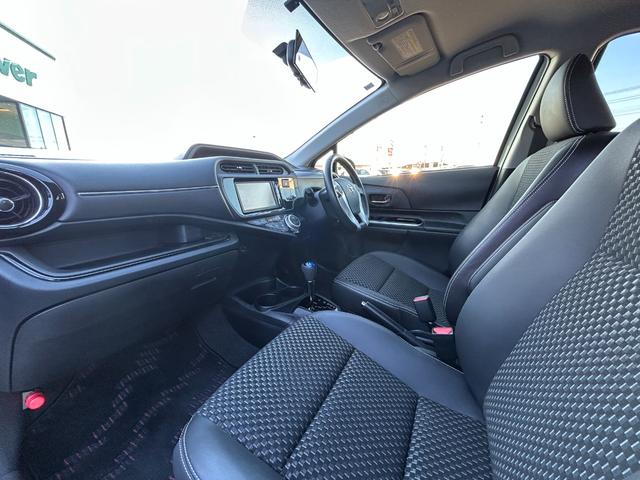 アクア X-アーバン 純正ナビ バックカメラ フルセグTV ビルトインETC Bluetooth 横滑り防止装置 アイドリングストップ オートライト プッシュスタート スマートキー 電動格納ミラー ヘッドライトレベライザー(41枚目)