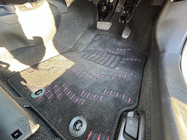 アクア X-アーバン 純正ナビ バックカメラ フルセグTV ビルトインETC Bluetooth 横滑り防止装置 アイドリングストップ オートライト プッシュスタート スマートキー 電動格納ミラー ヘッドライトレベライザー(47枚目)