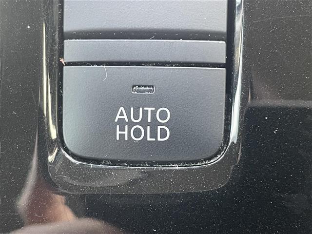 セレナ e-パワー ハイウェイスターV 純正10インチナビ アラウンドビューモニター プロパイロット ブラインドスポットモニター ETC 前後ドライブレコーダー 両側パワースライドドア レーンキープアシスト 横滑り防止装置 Wエアコン(6枚目)