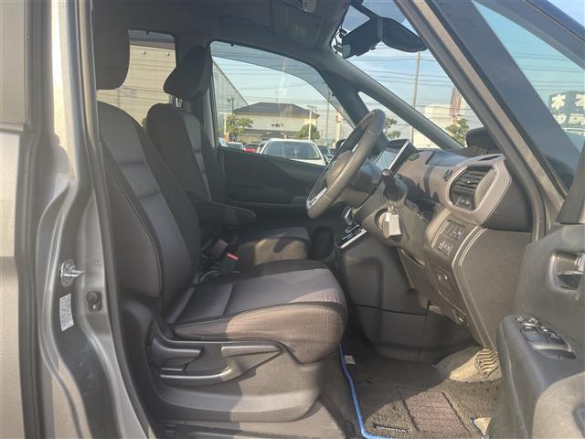 セレナ e-パワー ハイウェイスターV 純正10インチナビ アラウンドビューモニター プロパイロット ブラインドスポットモニター ETC 前後ドライブレコーダー 両側パワースライドドア レーンキープアシスト 横滑り防止装置 Wエアコン(25枚目)