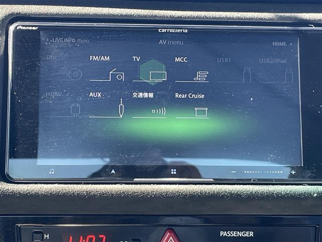 ８６ ＧＴリミテッド　ブラックパッケージ　登録時走行距離８６６３５ｋｍ　社外ナビ（ＡＭ／ＦＭ／ＣＤ／ＤＶＤ／ＢＴ）　バックカメラ　ＲＡＹＳ１８インチアルミホイール　ＢＬＩＴＺマフラー　ＴＯＭ’Ｓエアロパーツ　純正ｂｒｅｍｂｏレッドキャリパー（5枚目）