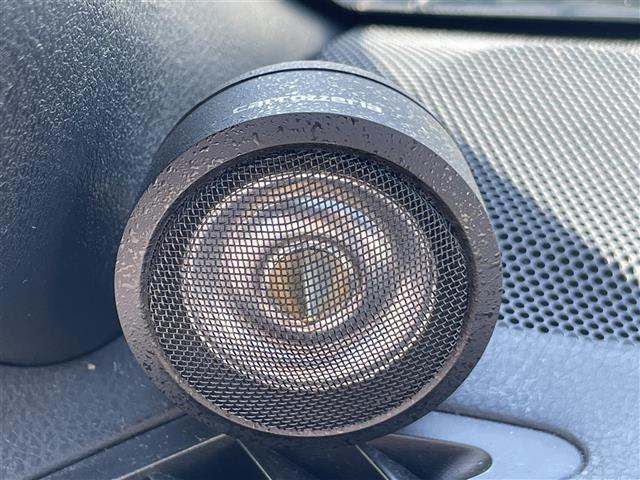 ８６ ＧＴリミテッド　ブラックパッケージ　登録時走行距離８６６３５ｋｍ　社外ナビ（ＡＭ／ＦＭ／ＣＤ／ＤＶＤ／ＢＴ）　バックカメラ　ＲＡＹＳ１８インチアルミホイール　ＢＬＩＴＺマフラー　ＴＯＭ’Ｓエアロパーツ　純正ｂｒｅｍｂｏレッドキャリパー（29枚目）