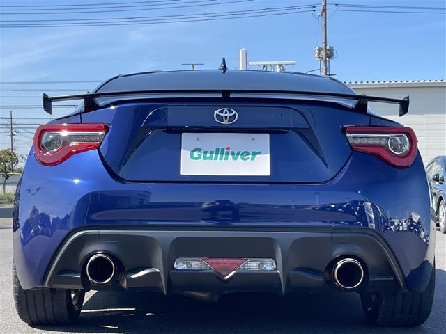 ８６ ＧＴリミテッド　ブラックパッケージ　登録時走行距離８６６３５ｋｍ　社外ナビ（ＡＭ／ＦＭ／ＣＤ／ＤＶＤ／ＢＴ）　バックカメラ　ＲＡＹＳ１８インチアルミホイール　ＢＬＩＴＺマフラー　ＴＯＭ’Ｓエアロパーツ　純正ｂｒｅｍｂｏレッドキャリパー（37枚目）