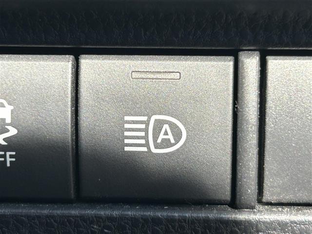 ハリアーハイブリッド Ｚ　純正１２．３インチナビ　バックカメラ　ブラインドスポットモニター　デジタルインナーミラー　ＥＴＣ２．０　レーダークルーズコントロール　レーンディパーチャーアラート　クリアランスソナー　横滑り防止装置（8枚目）