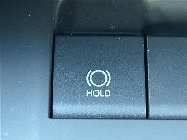 ハリアーハイブリッド Ｚ　純正１２．３インチナビ　バックカメラ　ブラインドスポットモニター　デジタルインナーミラー　ＥＴＣ２．０　レーダークルーズコントロール　レーンディパーチャーアラート　クリアランスソナー　横滑り防止装置（10枚目）