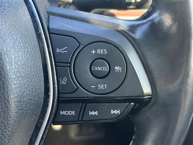 ハリアーハイブリッド Ｚ　純正１２．３インチナビ　バックカメラ　ブラインドスポットモニター　デジタルインナーミラー　ＥＴＣ２．０　レーダークルーズコントロール　レーンディパーチャーアラート　クリアランスソナー　横滑り防止装置（16枚目）