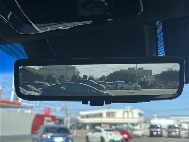 ハリアーハイブリッド Ｚ　純正１２．３インチナビ　バックカメラ　ブラインドスポットモニター　デジタルインナーミラー　ＥＴＣ２．０　レーダークルーズコントロール　レーンディパーチャーアラート　クリアランスソナー　横滑り防止装置（18枚目）