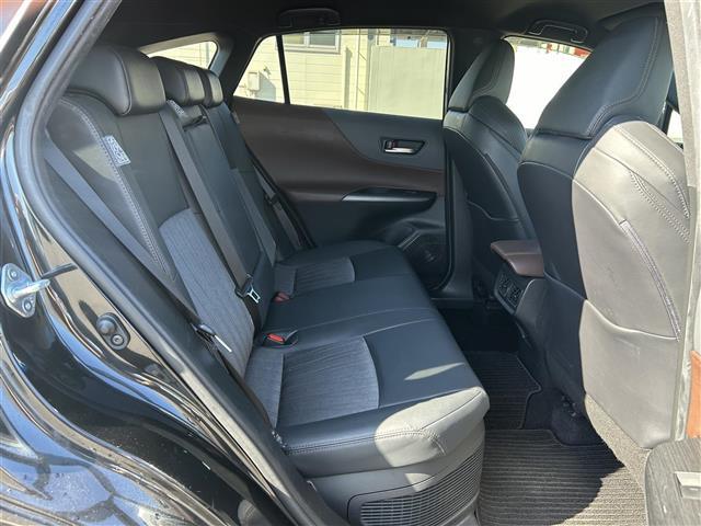 ハリアーハイブリッド Ｚ　純正１２．３インチナビ　バックカメラ　ブラインドスポットモニター　デジタルインナーミラー　ＥＴＣ２．０　レーダークルーズコントロール　レーンディパーチャーアラート　クリアランスソナー　横滑り防止装置（29枚目）