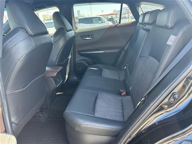 ハリアーハイブリッド Ｚ　純正１２．３インチナビ　バックカメラ　ブラインドスポットモニター　デジタルインナーミラー　ＥＴＣ２．０　レーダークルーズコントロール　レーンディパーチャーアラート　クリアランスソナー　横滑り防止装置（31枚目）