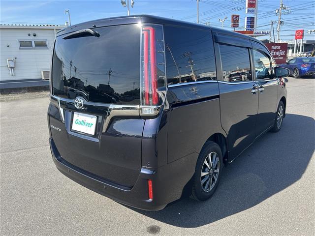 エスクァイア Ｇｉ　プレミアムパッケージ　ブラックテーラード　純正１０インチＳＤナビ　純正フリップダウンモニター　バックカメラ　ビルトインＥＴＣ　両側パワースライドドア　後席エアコン　ハーフレザーシート　ＤＮ席シートヒーター　キャプテンシート　トヨタセーフティセ（34枚目）