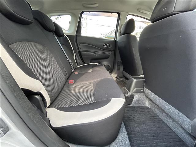 ノート e-パワー X 純正ナビ バックカメラ エマージェンシーブレーキ 車線逸脱防止支援システム 横滑り防止装置 車両接近通報装置 電動格納ミラー オートライト プッシュスタート スマートキー 純正フロアマット(26枚目)