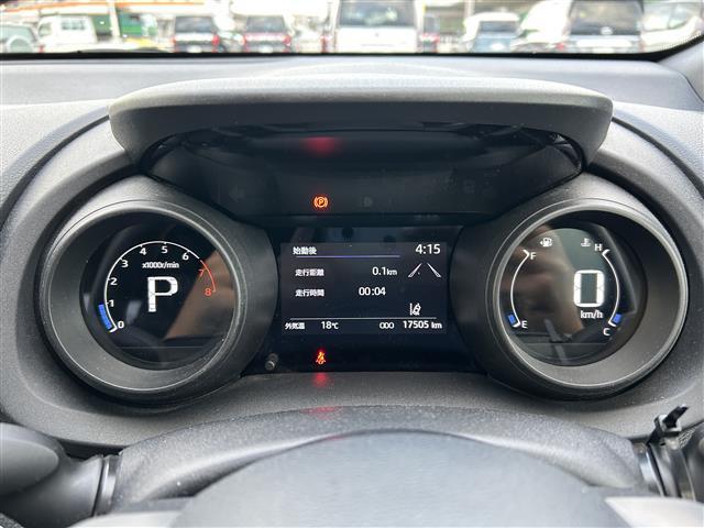 ヤリス G ワンオーナー 禁煙車 純正DA バックカメラ Bluetooth BSM 衝突軽減 レーンアシスト クリアランスソナー オートライト スマートキー×2 純正15インチAW 保証書(15枚目)