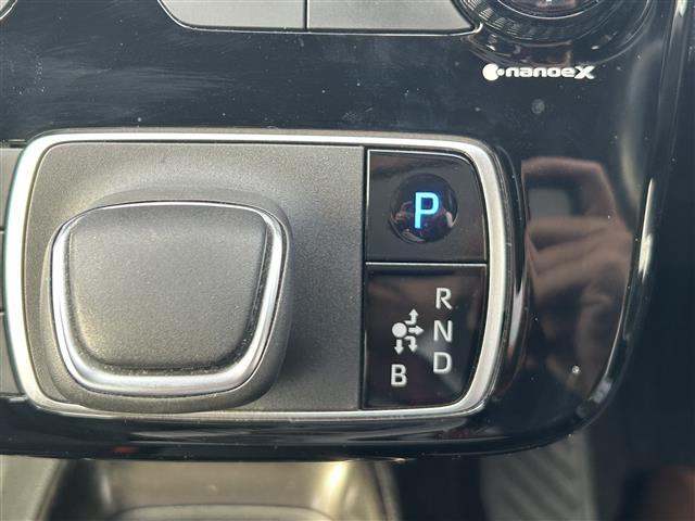 アクア Z 禁煙車 純正10.5インチディスプレイオーディオ 全方位カメラ Bluetooth ドライブレコーダー ビルトインETC レーダークルコン BSM 衝突軽減 レーンアシスト LEDヘッドライト(14枚目)