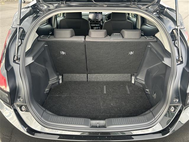 アクア Z 禁煙車 純正10.5インチディスプレイオーディオ 全方位カメラ Bluetooth ドライブレコーダー ビルトインETC レーダークルコン BSM 衝突軽減 レーンアシスト LEDヘッドライト(33枚目)