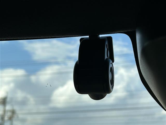 タント カスタムRSセレクション 純正9インチナビ バックカメラ 両側パワスラ ETC ドラレコ スマートアシスト3 レーダークルーズ オートマチックハイビーム シートヒーター LEDヘッドライト 純正フロアマット 15インチ純正AW(22枚目)