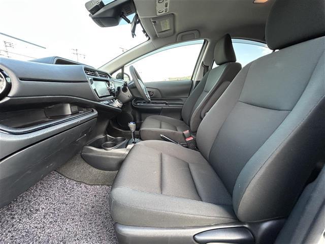 アクア Sスタイルブラック モデリスタエアロ 純正ナビ フルセグ バックカメラ ドラレコ 衝突軽減 横滑り防止装置 レーンキープアシスト オートハイビーム オートライト アイドリングストップ 純正AW 純正フロアマット(32枚目)