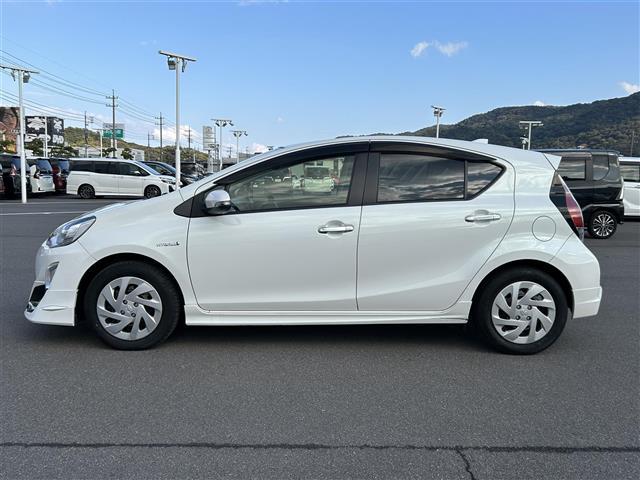 アクア Sスタイルブラック モデリスタエアロ 純正ナビ フルセグ バックカメラ ドラレコ 衝突軽減 横滑り防止装置 レーンキープアシスト オートハイビーム オートライト アイドリングストップ 純正AW 純正フロアマット(36枚目)