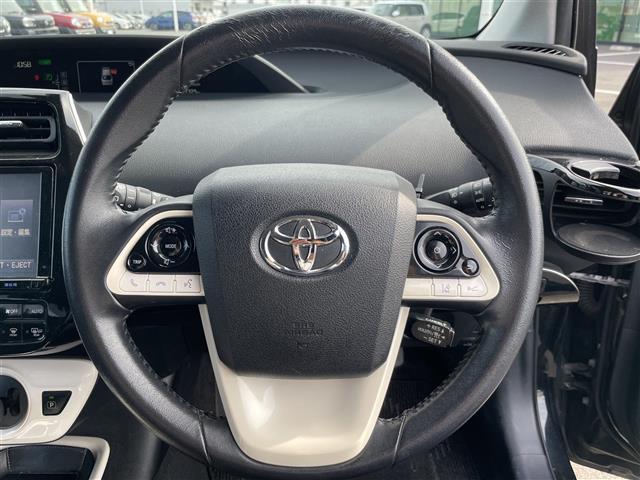 プリウス A サンルーフ モデリスタ 純正9型ナビ バックカメラ ETC BSM トヨタセーフティセンス レーダークルーズ レーンキープ ヘッドアップディスプレイ 純正フロアマット 15インチ純正AW(14枚目)