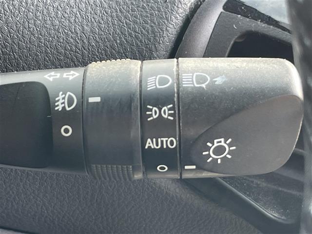 プリウス A サンルーフ モデリスタ 純正9型ナビ バックカメラ ETC BSM トヨタセーフティセンス レーダークルーズ レーンキープ ヘッドアップディスプレイ 純正フロアマット 15インチ純正AW(18枚目)