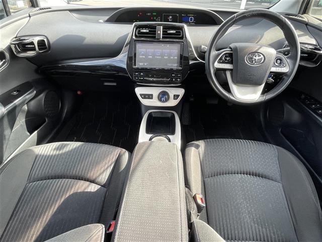 プリウス A サンルーフ モデリスタ 純正9型ナビ バックカメラ ETC BSM トヨタセーフティセンス レーダークルーズ レーンキープ ヘッドアップディスプレイ 純正フロアマット 15インチ純正AW(42枚目)