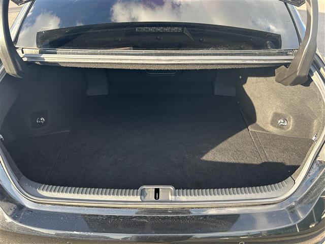 ES ES300h Fスポーツ 純正ナビ サンルーフ Bカメラ ETC2.0 BSM ドラレコ シートヒーター エアシート ステアリングヒーター クリアランスソナー 衝突軽減 横滑り防止装置 クルコン レーンキープアシスト 純正AW(29枚目)