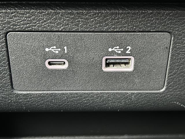 セレナ ハイウェイスターV 純正ナビ AppleCarPlay 両側パワスラ 全方位カメラ ETC クリアランスソナー 衝突軽減 横滑り防止装置 クルコン レーンキープアシスト オートライト 純正AW 防水シート フロアマット(21枚目)