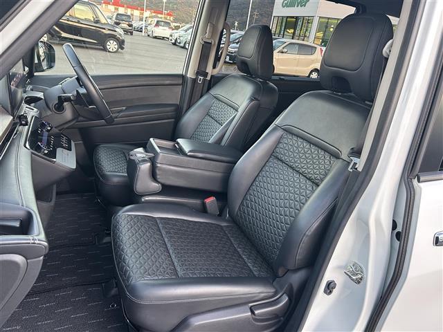 セレナ ハイウェイスターV 純正ナビ AppleCarPlay 両側パワスラ 全方位カメラ ETC クリアランスソナー 衝突軽減 横滑り防止装置 クルコン レーンキープアシスト オートライト 純正AW 防水シート フロアマット(32枚目)