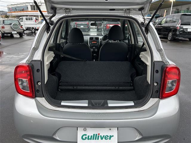 マーチ Ｓ　純正オーディオ　横滑り防止装置　ヘッドライトレベライザー　電動格納ミラー　純正フロアマット　リモコンキー　保証書／取扱説明書（26枚目）