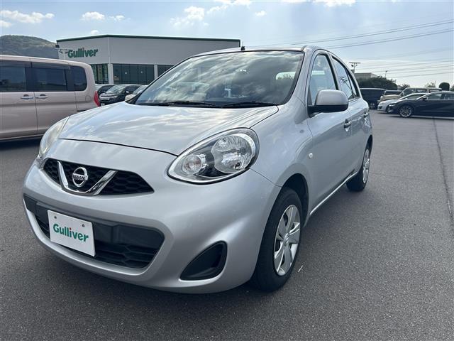 マーチ Ｓ　純正オーディオ　横滑り防止装置　ヘッドライトレベライザー　電動格納ミラー　純正フロアマット　リモコンキー　保証書／取扱説明書（32枚目）