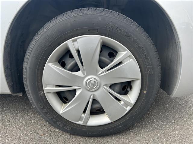 マーチ Ｓ　純正オーディオ　横滑り防止装置　ヘッドライトレベライザー　電動格納ミラー　純正フロアマット　リモコンキー　保証書／取扱説明書（38枚目）