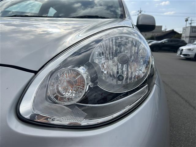 マーチ Ｓ　純正オーディオ　横滑り防止装置　ヘッドライトレベライザー　電動格納ミラー　純正フロアマット　リモコンキー　保証書／取扱説明書（39枚目）