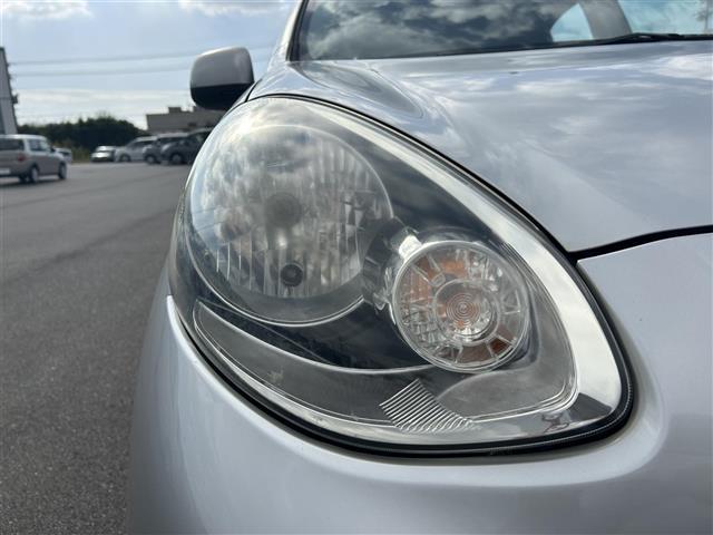 マーチ Ｓ　純正オーディオ　横滑り防止装置　ヘッドライトレベライザー　電動格納ミラー　純正フロアマット　リモコンキー　保証書／取扱説明書（40枚目）