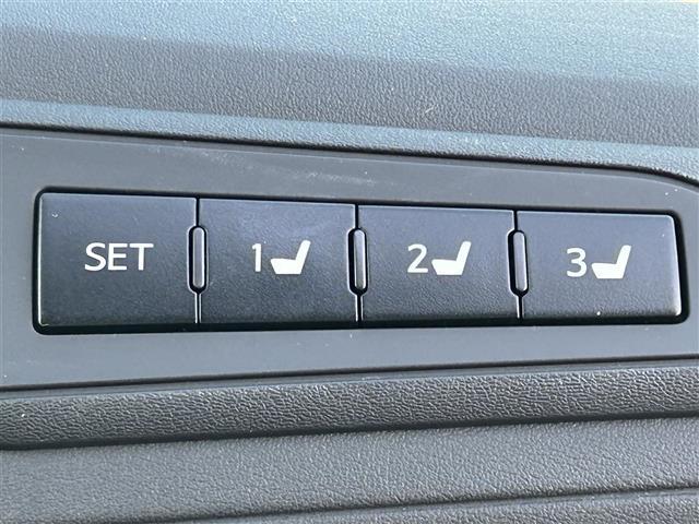 アルファード ２．５Ｓ　Ｃパッケージ　ＡＬＰＩＮＥナビ　後席モニター　バックカメラ　ＥＴＣ　ドラレコ　両側パワスラ　トヨタセーフティセンス　レーダークルーズコントロール　本革シート　ベンチレーション　オットマン　１８インチ純正ＡＷ（11枚目）