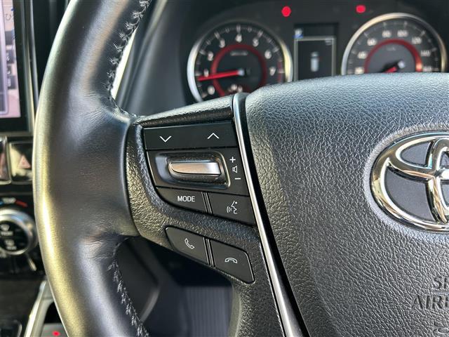 アルファード ２．５Ｓ　Ｃパッケージ　ＡＬＰＩＮＥナビ　後席モニター　バックカメラ　ＥＴＣ　ドラレコ　両側パワスラ　トヨタセーフティセンス　レーダークルーズコントロール　本革シート　ベンチレーション　オットマン　１８インチ純正ＡＷ（14枚目）