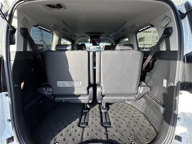 アルファード ２．５Ｓ　Ｃパッケージ　ＡＬＰＩＮＥナビ　後席モニター　バックカメラ　ＥＴＣ　ドラレコ　両側パワスラ　トヨタセーフティセンス　レーダークルーズコントロール　本革シート　ベンチレーション　オットマン　１８インチ純正ＡＷ（29枚目）