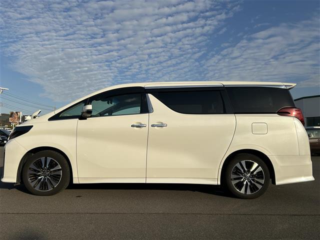 アルファード ２．５Ｓ　Ｃパッケージ　ＡＬＰＩＮＥナビ　後席モニター　バックカメラ　ＥＴＣ　ドラレコ　両側パワスラ　トヨタセーフティセンス　レーダークルーズコントロール　本革シート　ベンチレーション　オットマン　１８インチ純正ＡＷ（36枚目）