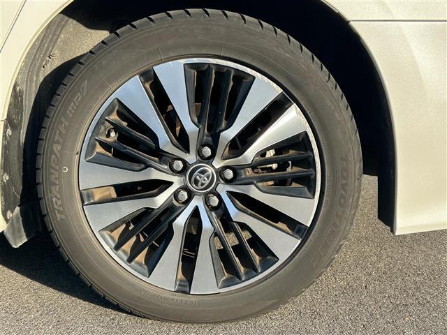 アルファード ２．５Ｓ　Ｃパッケージ　ＡＬＰＩＮＥナビ　後席モニター　バックカメラ　ＥＴＣ　ドラレコ　両側パワスラ　トヨタセーフティセンス　レーダークルーズコントロール　本革シート　ベンチレーション　オットマン　１８インチ純正ＡＷ（41枚目）