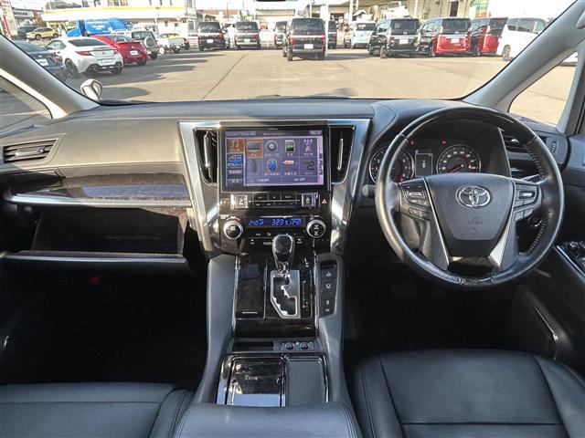 アルファード ２．５Ｓ　Ｃパッケージ　ＡＬＰＩＮＥナビ　後席モニター　バックカメラ　ＥＴＣ　ドラレコ　両側パワスラ　トヨタセーフティセンス　レーダークルーズコントロール　本革シート　ベンチレーション　オットマン　１８インチ純正ＡＷ（42枚目）