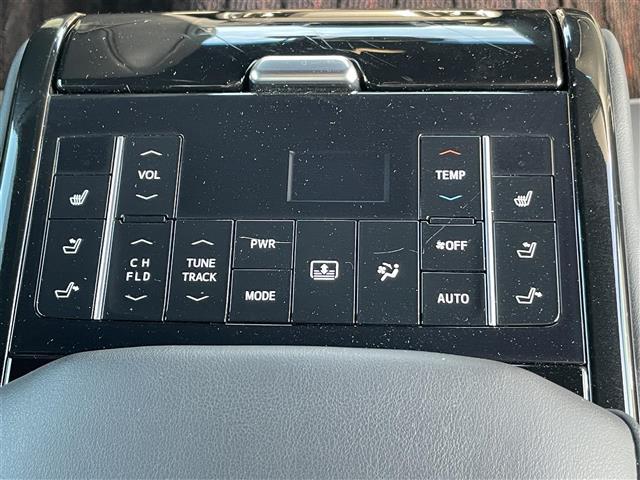 クラウンハイブリッド Ｇ　純正ナビ　全方位カメラ　ＥＴＣ２．０　ドラレコ　リヤコンフォートパッケージ　トヨタセーフティセンス　レーダークルーズコントロール　アドバンストパーク　全席パワーシート／シートヒーター　本革シート（12枚目）