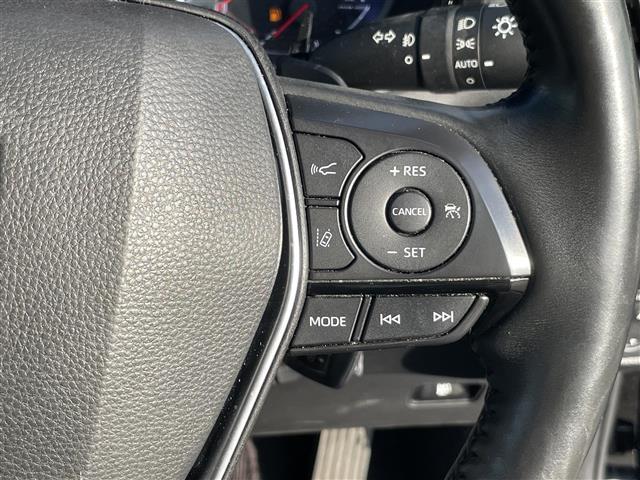 クラウンハイブリッド Ｇ　純正ナビ　全方位カメラ　ＥＴＣ２．０　ドラレコ　リヤコンフォートパッケージ　トヨタセーフティセンス　レーダークルーズコントロール　アドバンストパーク　全席パワーシート／シートヒーター　本革シート（15枚目）