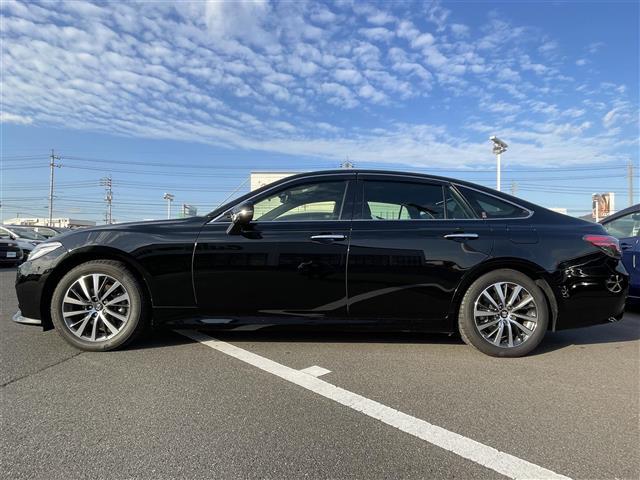 クラウンハイブリッド Ｇ　純正ナビ　全方位カメラ　ＥＴＣ２．０　ドラレコ　リヤコンフォートパッケージ　トヨタセーフティセンス　レーダークルーズコントロール　アドバンストパーク　全席パワーシート／シートヒーター　本革シート（36枚目）